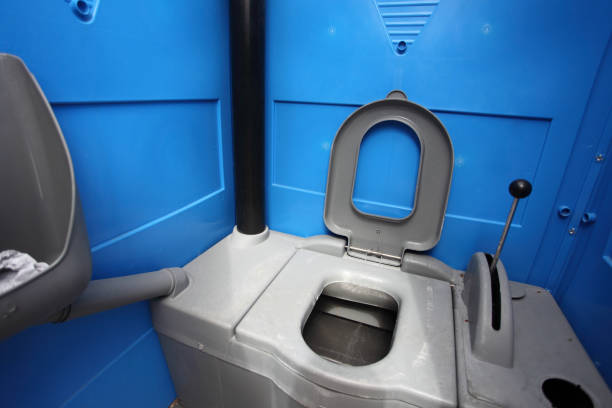 Best Porta potty delivery and setup  in Genoa, IL